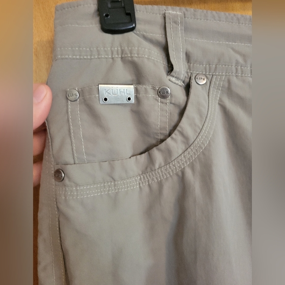KUHL Khaki Gray Liberator Convertible Stealth Zip Cargo Pants Size 32x32 - Picture 8 of 13